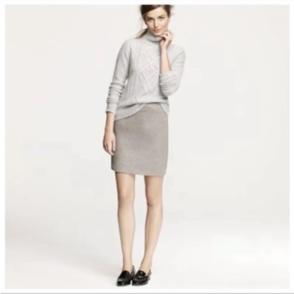J.Crew Mercantile Pencil Skirt in Double-Serge Wool Womens Size 2P - Picture 1 of 6